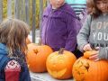 4.children carving pumpkins 1150 600